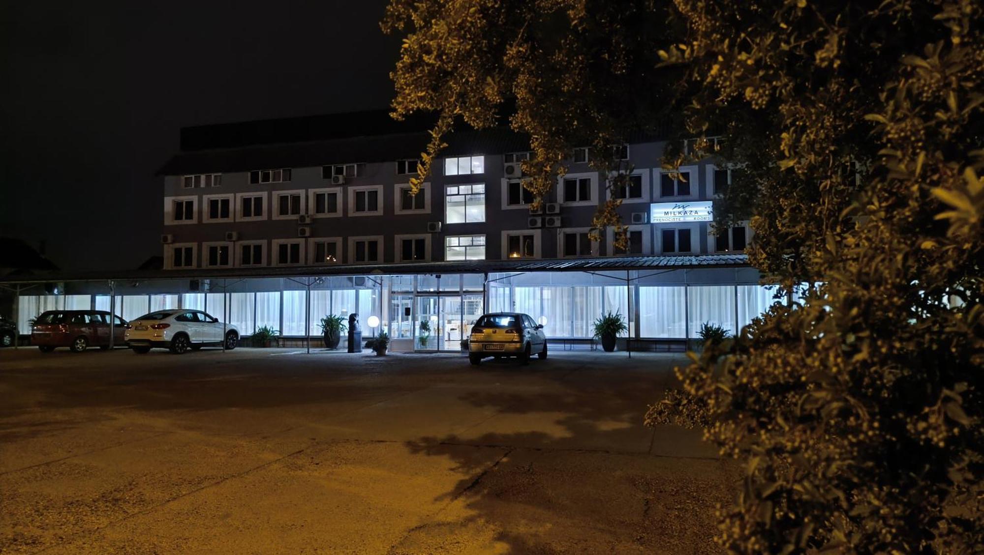 Hostel Milkaza Novi Sad Bagian luar foto