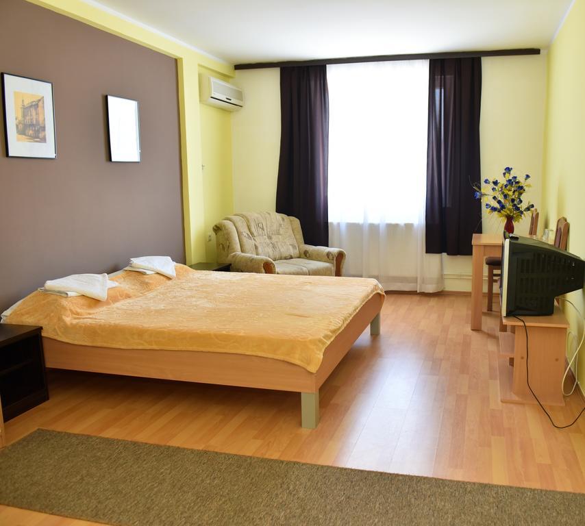 Hostel Milkaza Novi Sad Bagian luar foto