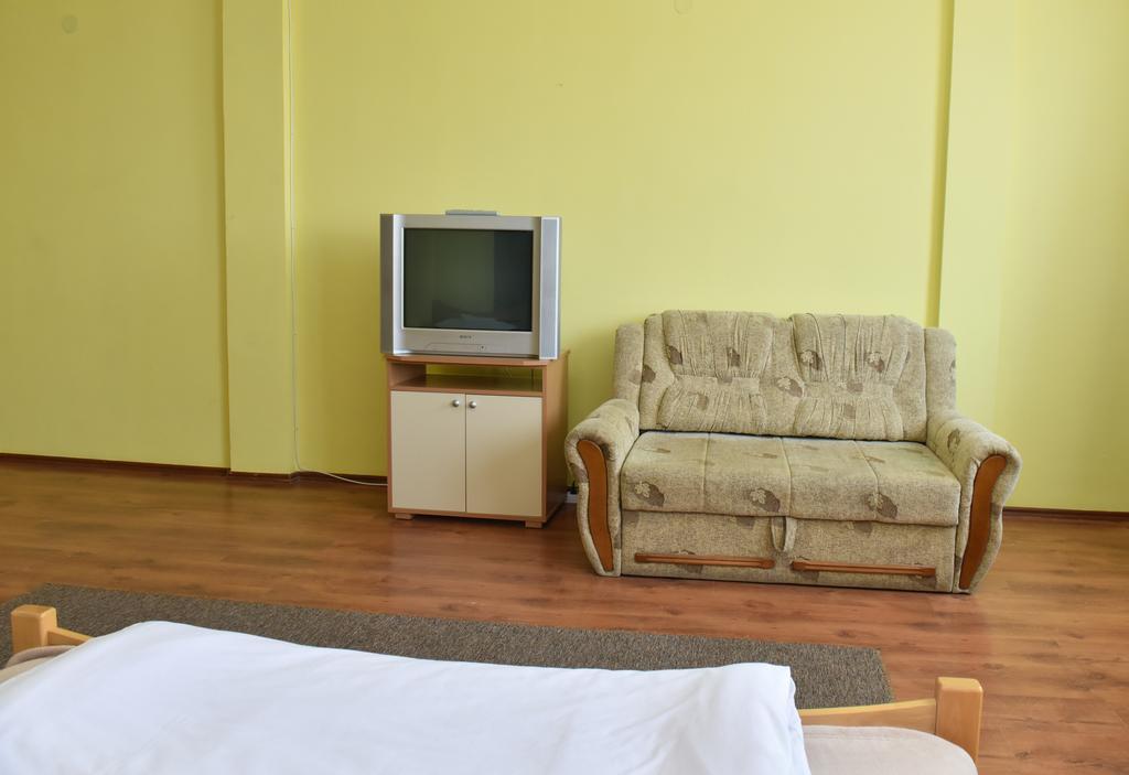 Hostel Milkaza Novi Sad Bagian luar foto