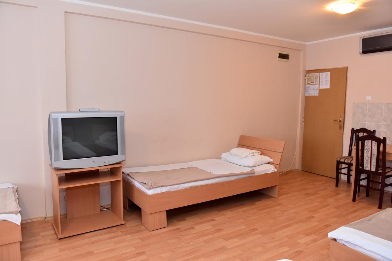Hostel Milkaza Novi Sad Bagian luar foto