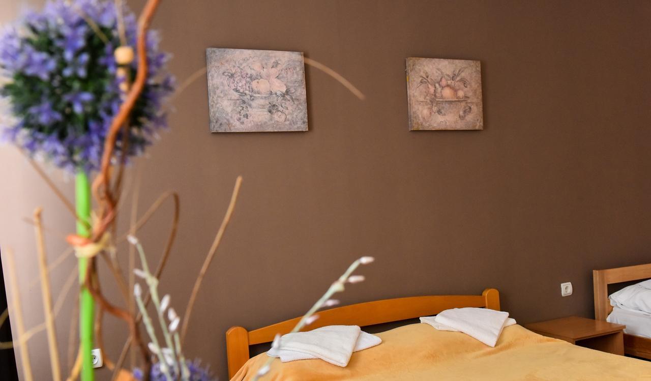 Hostel Milkaza Novi Sad Bagian luar foto