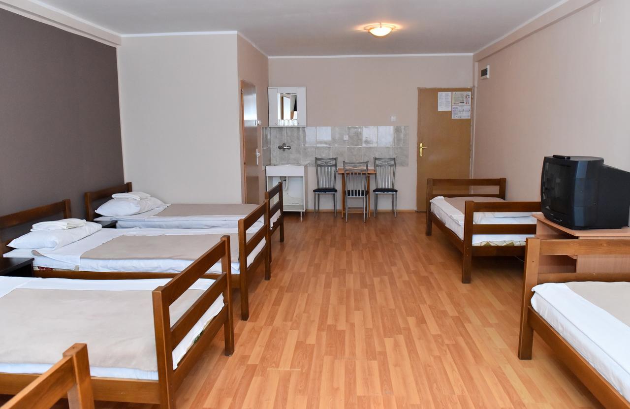 Hostel Milkaza Novi Sad Bagian luar foto