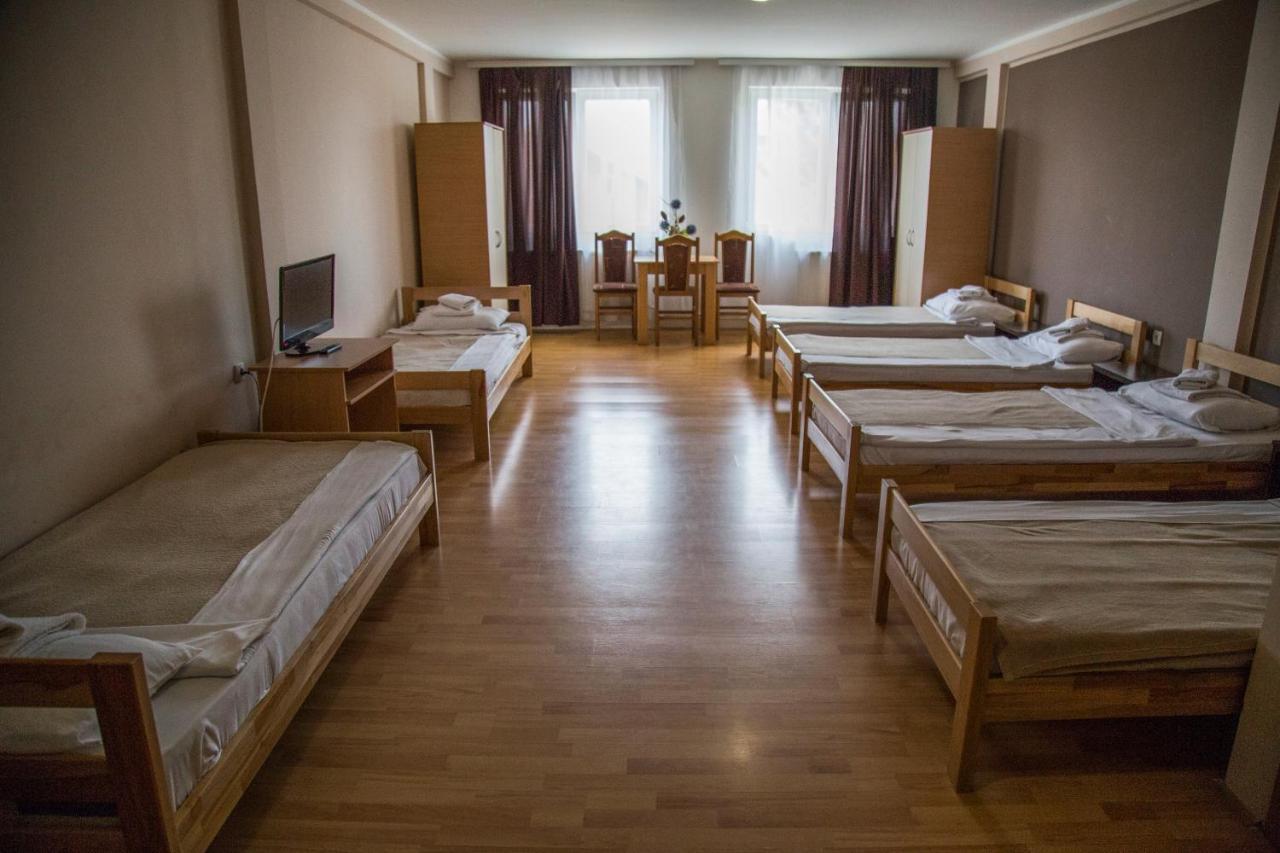 Hostel Milkaza Novi Sad Bagian luar foto